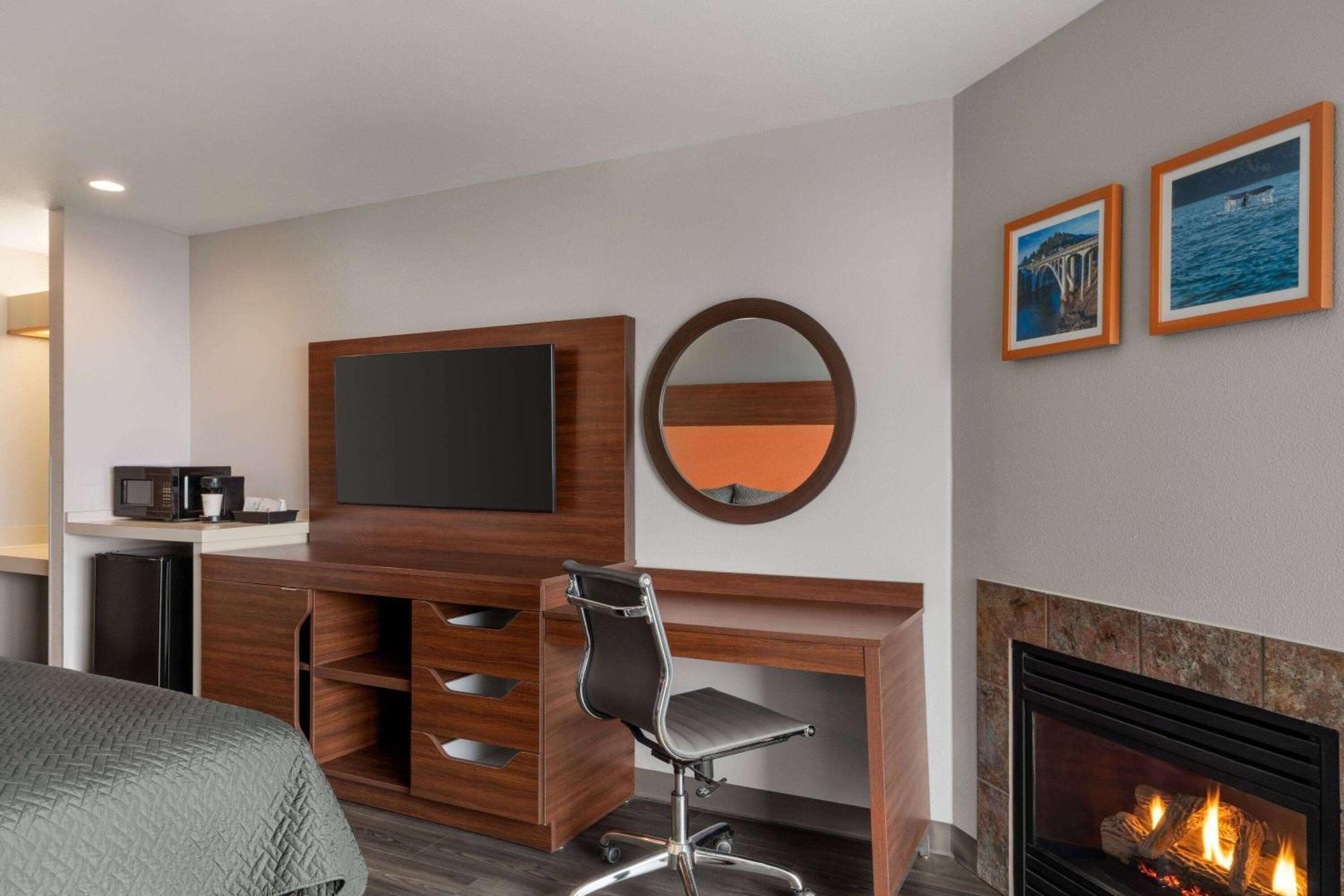 Travelodge By Wyndham Depoe Bay Exteriér fotografie