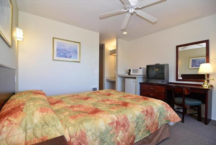 Travelodge By Wyndham Depoe Bay Pokoj fotografie